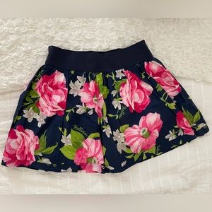 Hollister A-line dark blue floral skirt